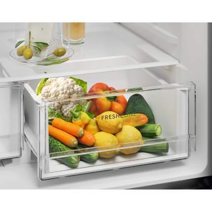 Electrolux EQE4200A-B 419L 600 Series Quad Door Refrigerator Extra-Large freezer shelf QuickChill function EQE4200AB Peti Ais