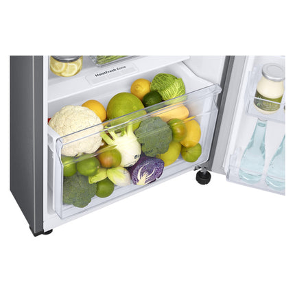 Samsung RT25M4033S8/ME vegetable drawer detail