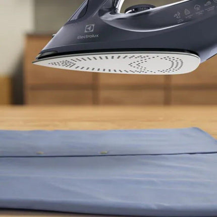 ELECTROLUX 2500W ULTIMATECARE 500 STEAM IRON | E6SI3-62MN