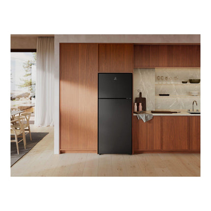 Electrolux 431L AI AutoSense Refrigerator ETM4302C-B