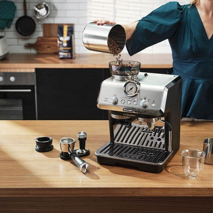 De'Longhi La Specialista Arte Pump Espresso Coffee Machines - EC9155.MB